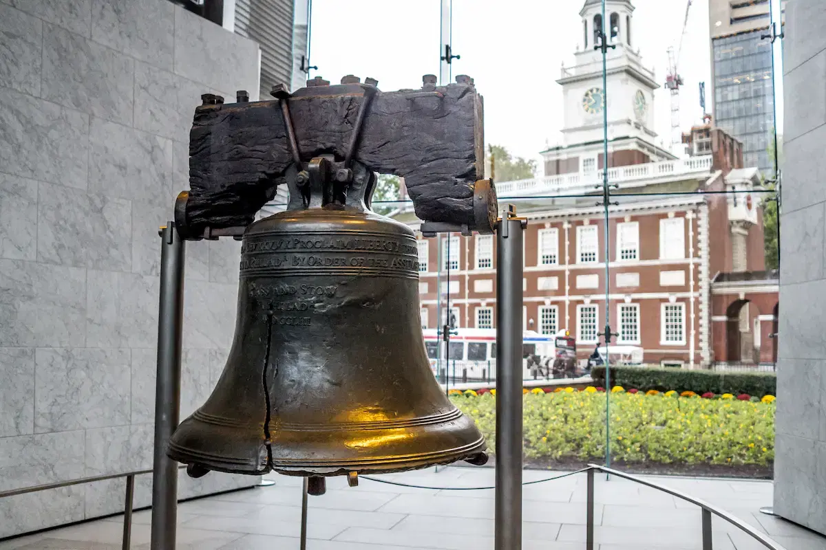 Independence Hall ve Özgürlük Çanı